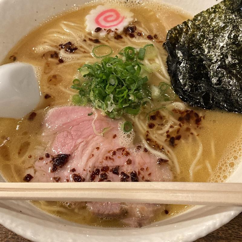 濃厚鶏白湯ラーメン(麺屋　藤しろ )