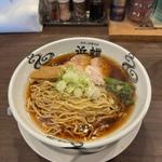 浜蝶式醤油拉麺 ポルチーニ仕立て