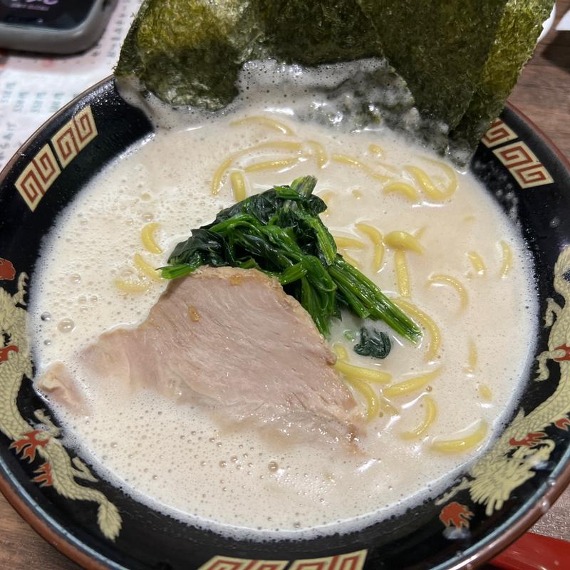 濃厚豚骨 醤油ラーメン(泡家系ラーメン酒場 Shinzan)