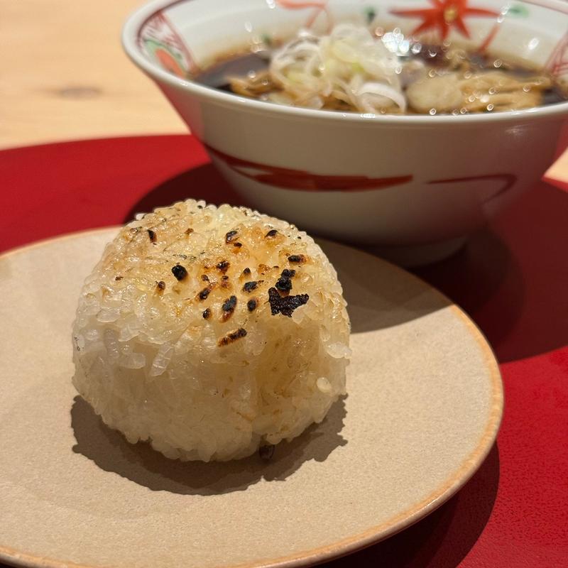 焼きおにぎり(備長炭焼鳥 鳥しげ)