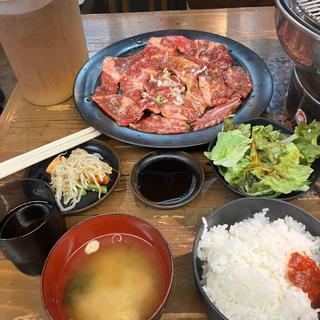 特盛りカルビ(炭火職人)