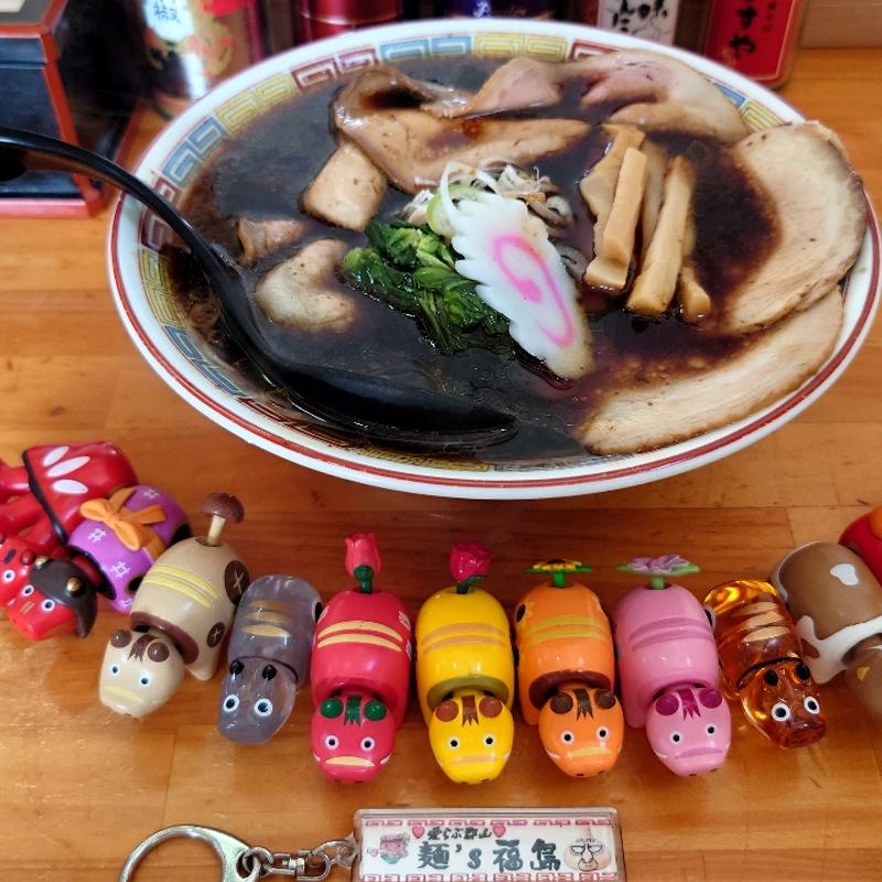 伝 ちぢれ麺 チャーシューミックス(ますや本店 台新店 )