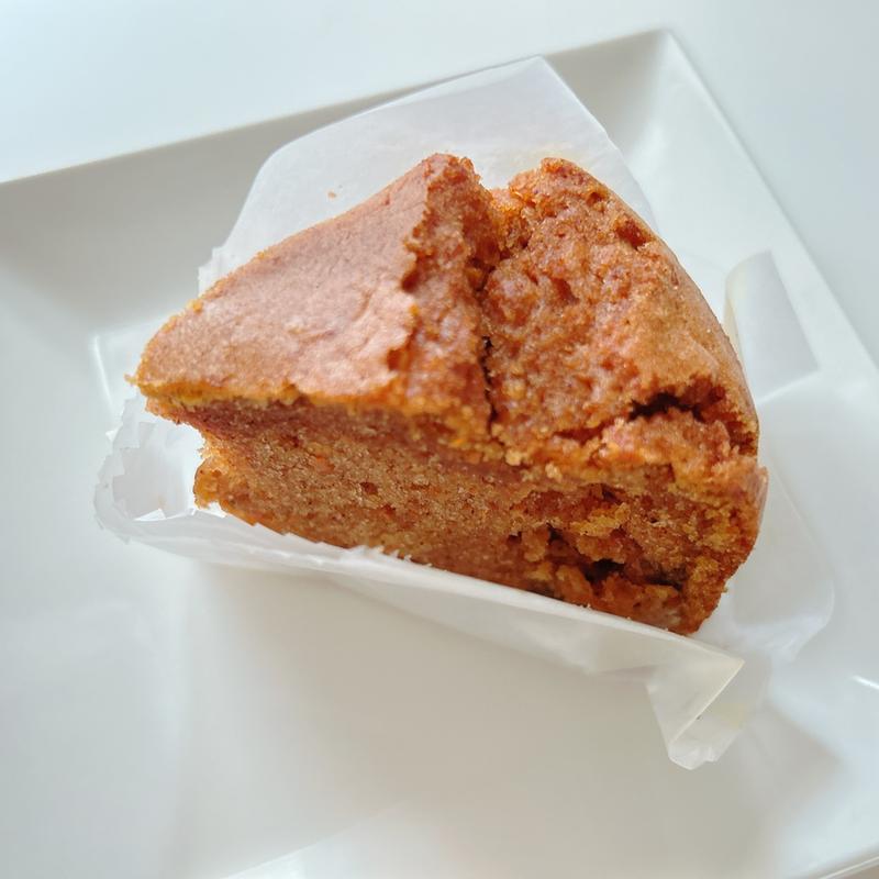 キャロットケーキ(おやつとフェアトレードのお店 tomoni)