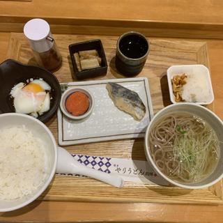 朝定食(博多やりうどん 別邸)