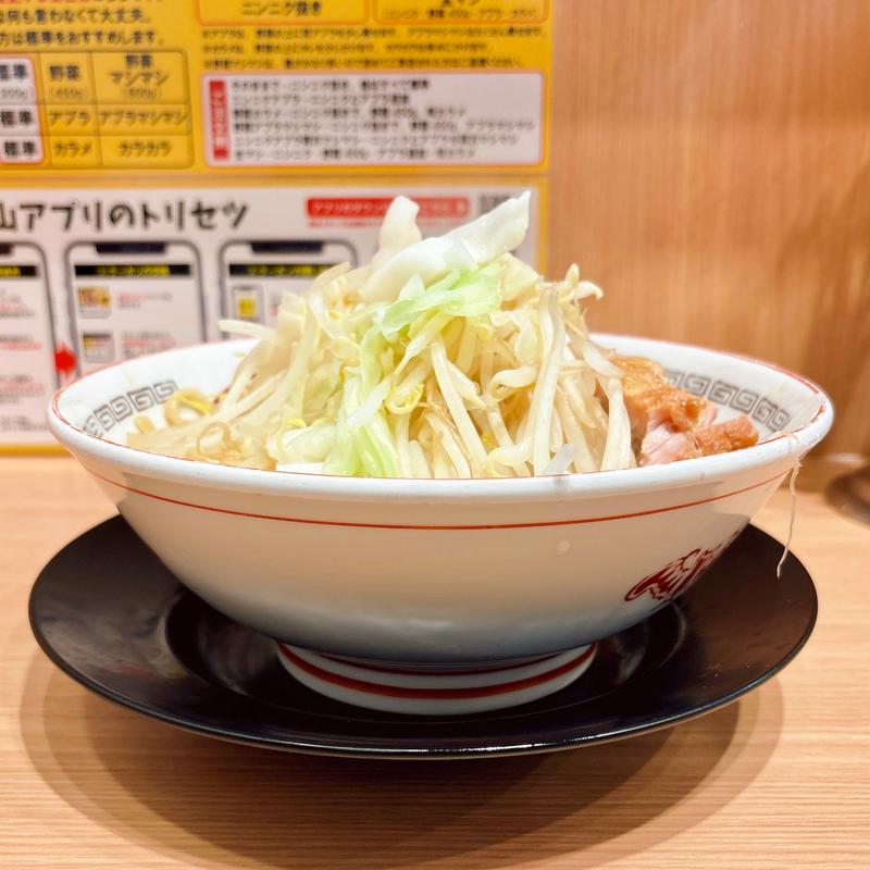 小ラーメン(ラーメン豚山　五反田店)