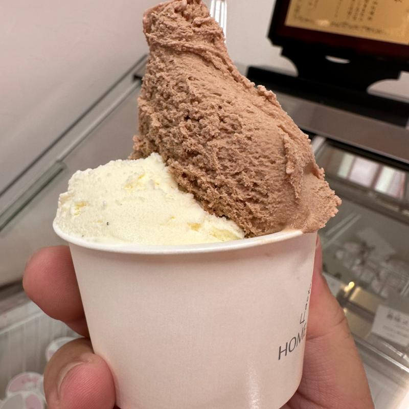 ダブル（チョコ、ミルク）(ジェラテリア ホーム・オブ・マザーズ)