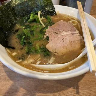 ラーメン(新宿１丁目１０−２１)