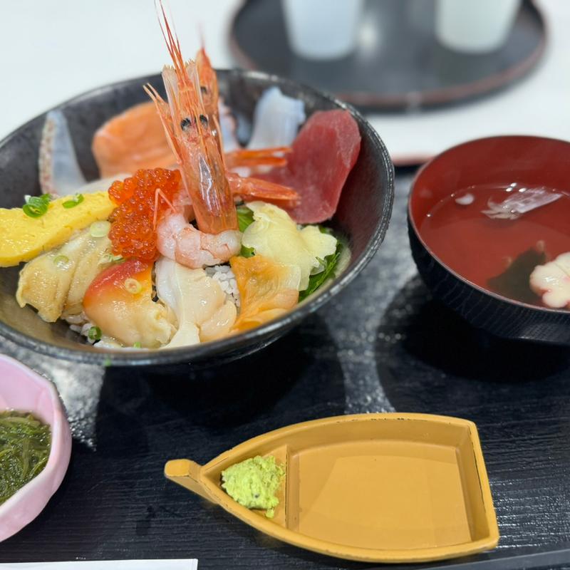 塩釜大漁丼(塩釜海の駅)