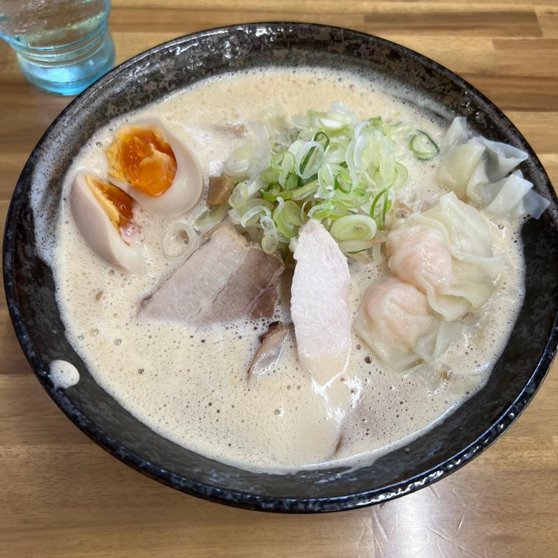 特製白湯味噌ラーメン(麺屋 鷄一匠)