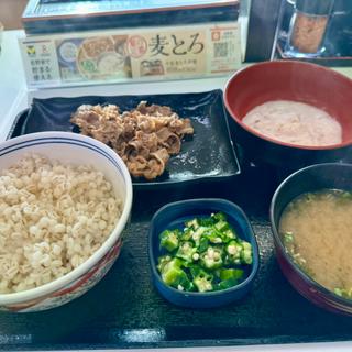 牛皿 麦とろ御膳
