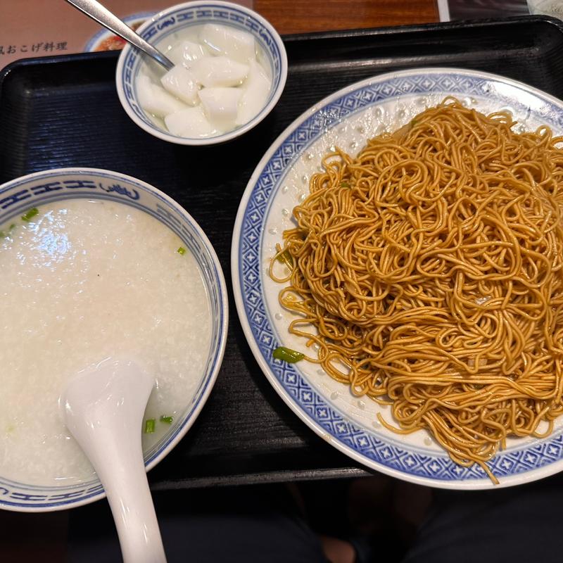 牡蠣ソースあえそば、エビ入りお粥(嘉賓)