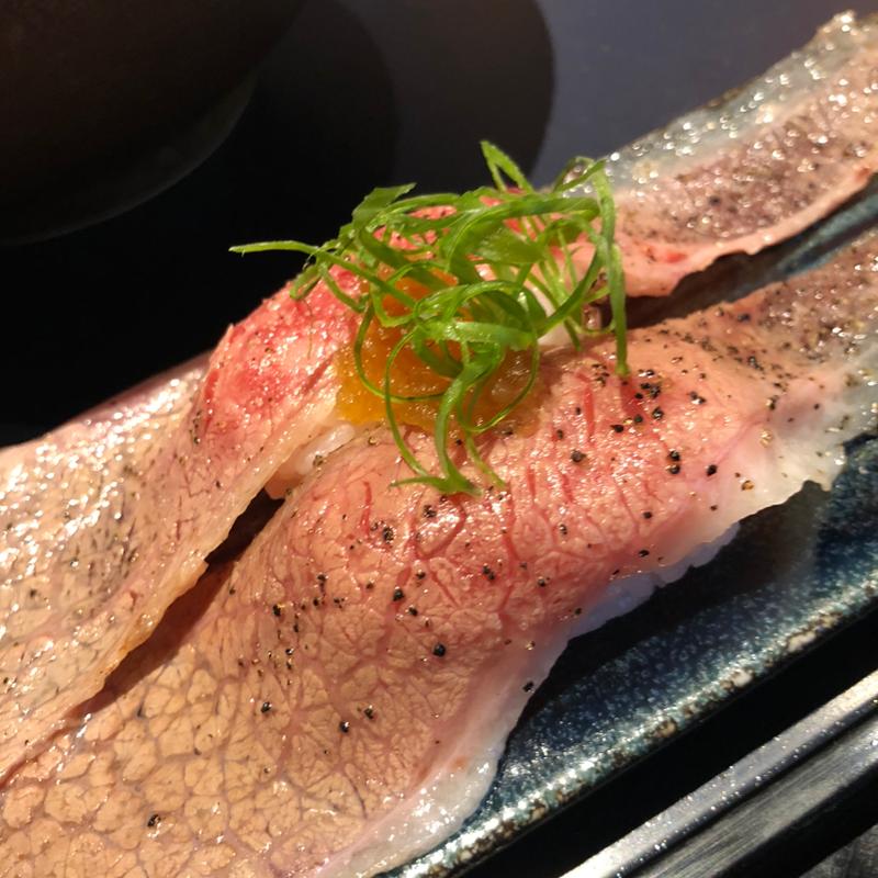 肉寿司(牡蠣ラーメン NEXT□（ネクストしかく）)