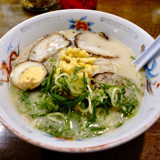 豚骨ラーメン(らーめん わんや)