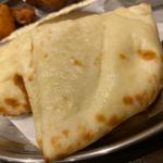 チーズナン(インドネパール料理カグベニ)
