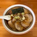 醤油チャーシュー麺