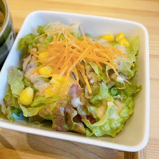 サラダ（定食セット）(ステーキ丼専門 黒べぇさん広島店)