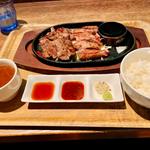ハラミと国産ヘレステーキ