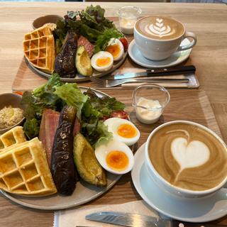 コンプレ、カフェラテ(ブルーボトルコーヒー 名古屋栄カフェ)