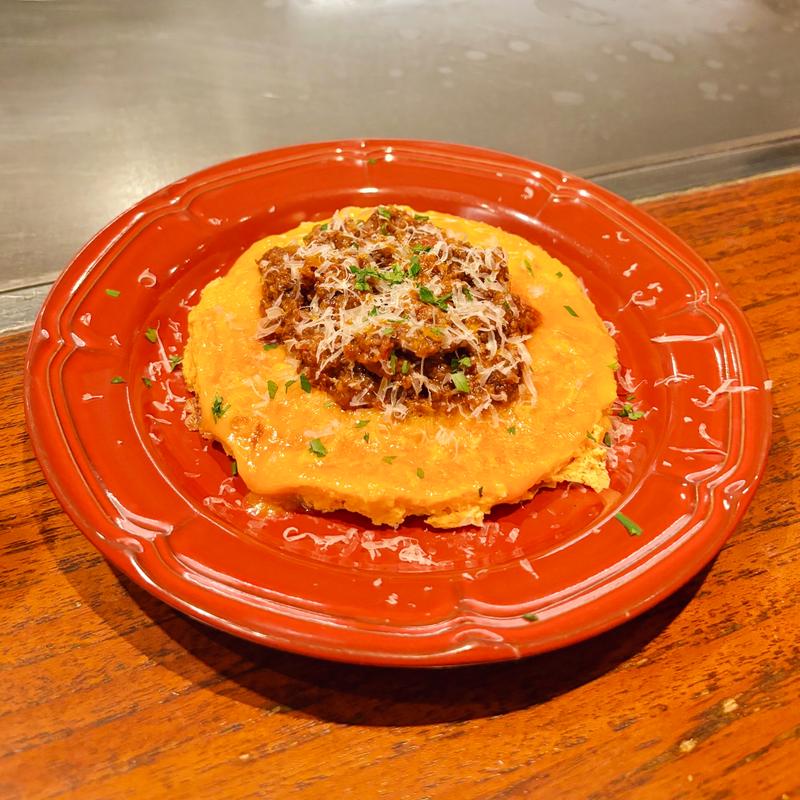 黒毛和牛ミートソースとペコリーノチーズのオムレツ(鉄板バル チェローナ)