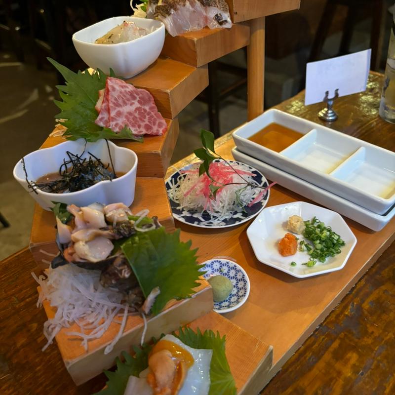 元祖！お刺身階段盛り合わせ(博多炉端 魚男)