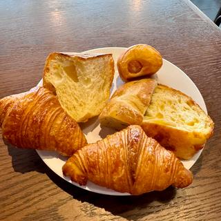 パン食べ放題(ドンク エディテ 吹田グリーンプレイス店)