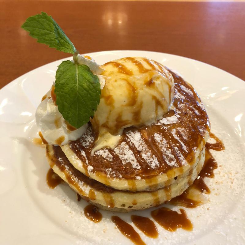 キャラメル ハニーパンケーキ（3枚）(デニーズ 川口元郷店)