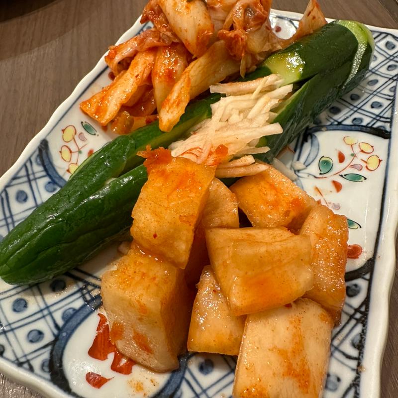 キムチ盛り合わせ(慶州苑)