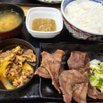 牛たん・牛皿御膳(牛たん8切れ)＋大盛り(吉野家 市川鬼高店)