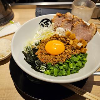 台湾まぜそば(麺やマルショウ UMADA FOOD HALL)