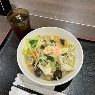 海鮮野菜タンメン（ドリンク付）(王記厨房 八千代緑が丘店)