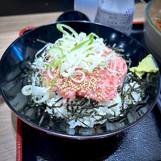 鮪たたき丼(名代 箱根そば 狛江店)