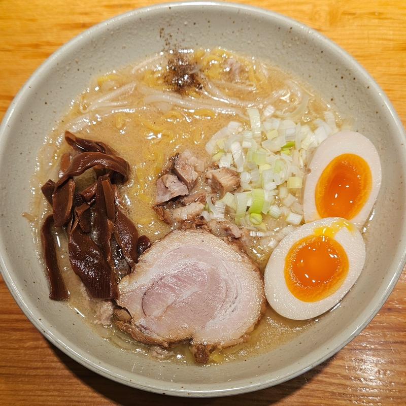 味玉入り味噌ラーメン(つじ田 味噌の章 飯田橋店)