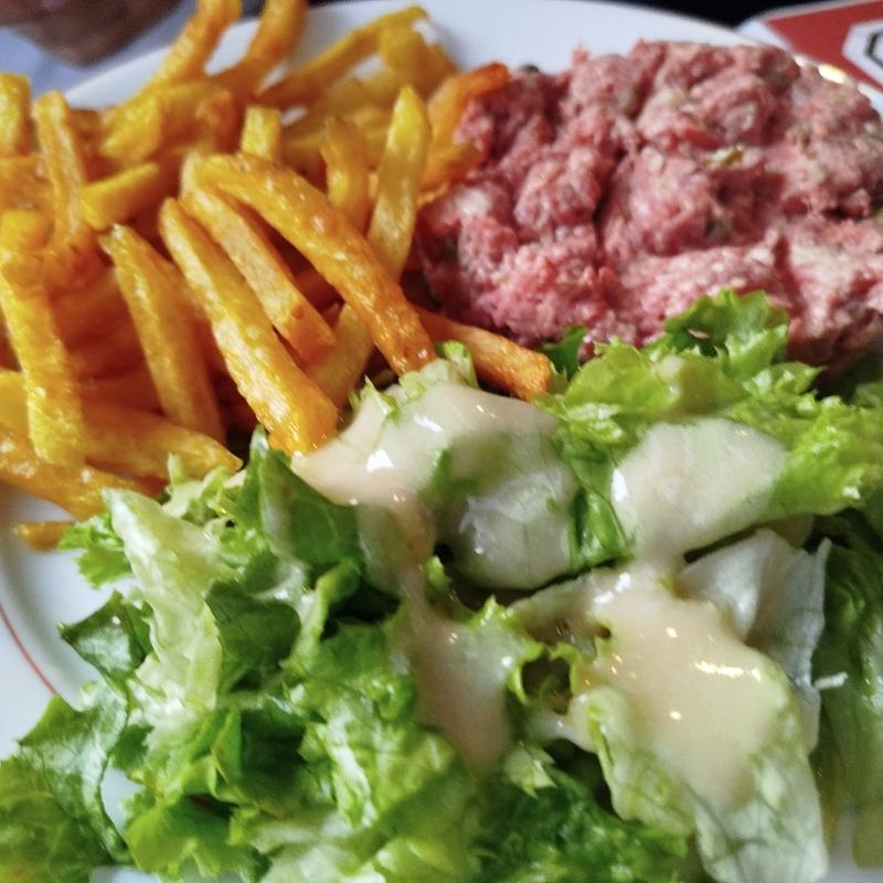 牛肉のタルタル(Le Louchebem)