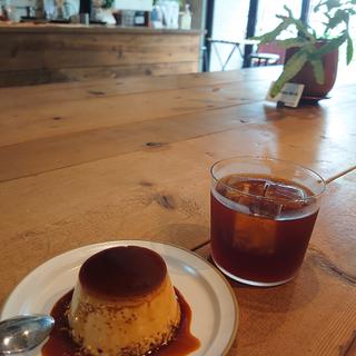 気まぐれプリン(COFFEE STAND moi & i.m.o Design)