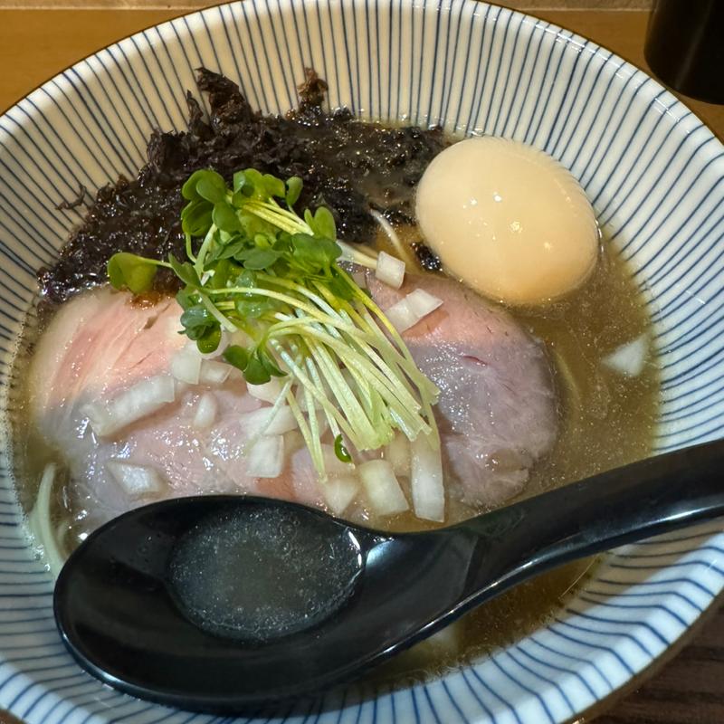 イシモチ煮干し蕎麦(味玉 岩のり)(麺や空と大地)