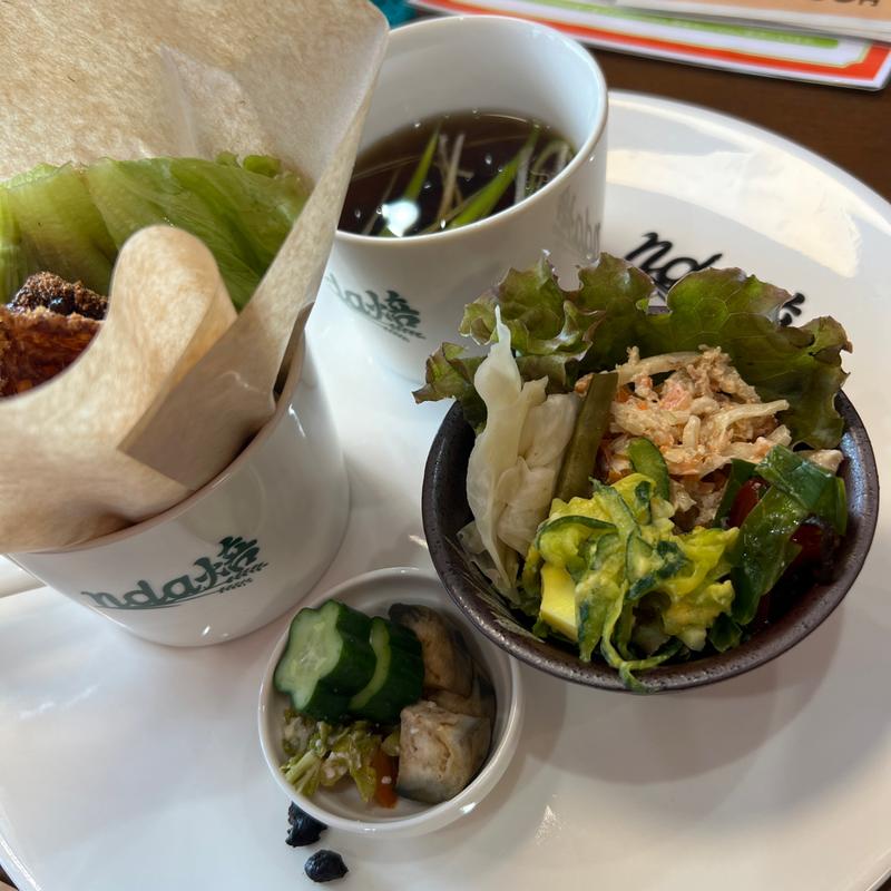 アジアンライスバーガー　ランチ(お米と発酵 Cafe&Shop nda焙)