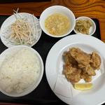サービスランチ　唐揚げ(栄達 （エイタチ）)