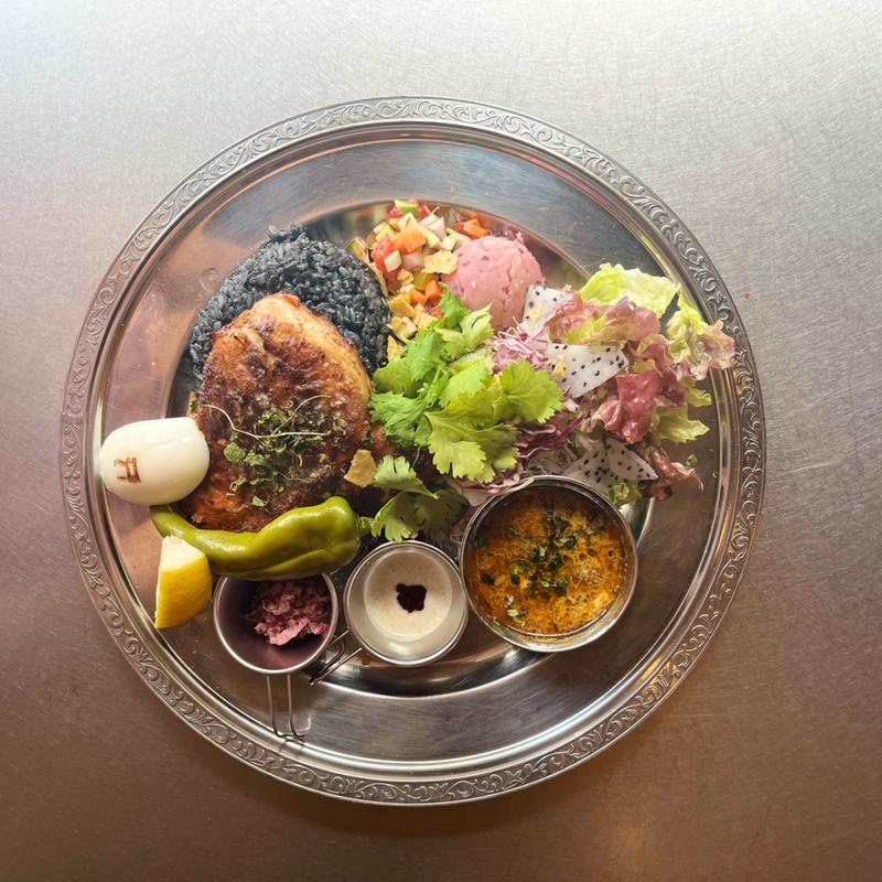 チキンオーバーライスプレート(雷鳥神社)