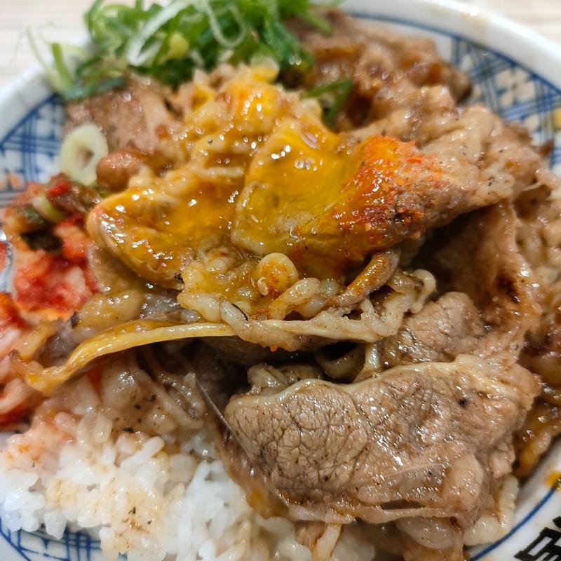 たまご牛カルビ丼大(肉丸商店)