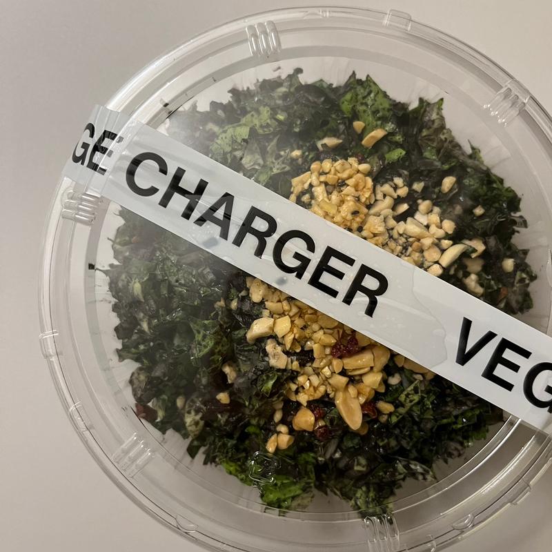 花山椒香る黒胡麻坦々風サラダ(べジチャージャー VEGE CHARGER 赤坂店)