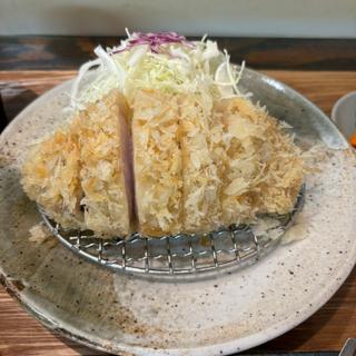 絹のロースかつ(絹のとんかつ まうか食堂)