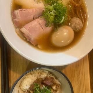 特製鶏醤油ラーメン(らぁめんたかのちゅめ)