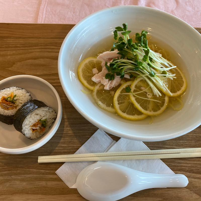 冷製レモンラーメンセット(阪奈カントリークラブレストラン )