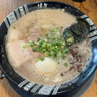 味玉ラーメン(博多一双 祇園店)