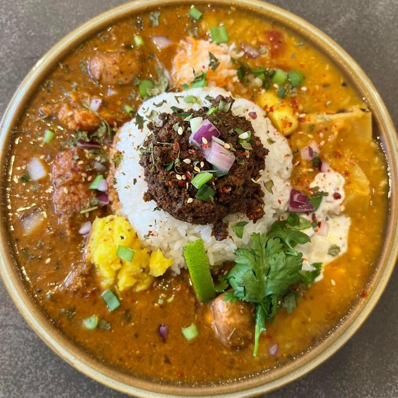 3種盛り(カレー＆スパイス ハナコ)