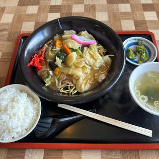 (中華飯店だんらん )