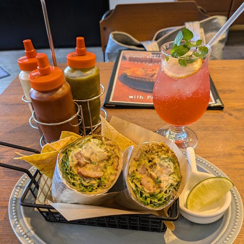 チキンブリトー(ファーストフードカフェ ウィズパディ（withPADDY kichijoji）吉祥寺)