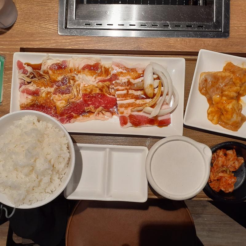 メガ盛(焼肉ライク 大和西大寺駅店)