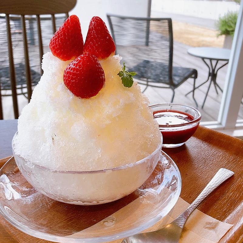 苺みるくかき氷(ガトー アイクレール )