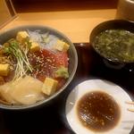 ほうらい丼